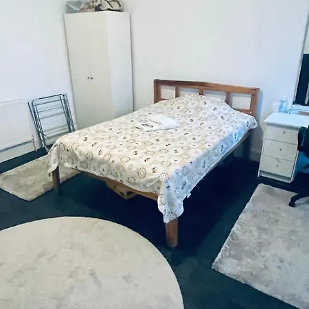 Mia Property - Two Mile Hill 布里斯托
